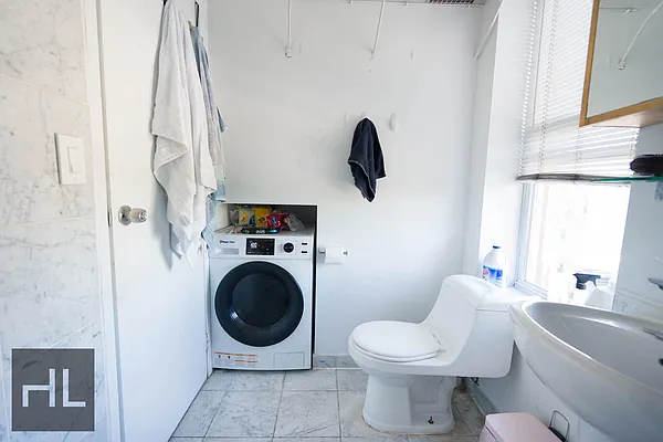 Rented by Highline Residential | media 71