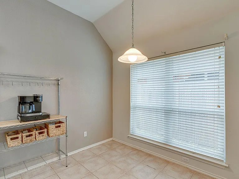 9005 Tyne Trl — Photo 12