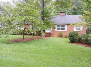 1312 Clover Ln, Greensboro, NC 27410