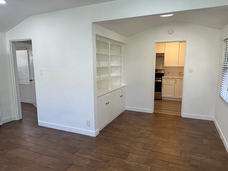 252 San Francisco Ave #256 — Photo 6