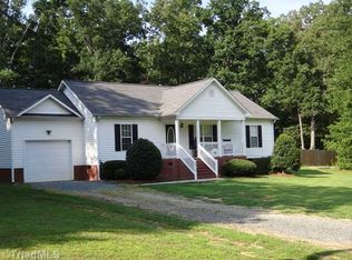 6013 Stewart Bend Rd, Gibsonville, NC 27249