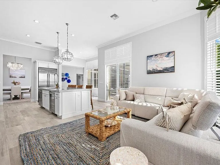 7557 Preserve Dr — Photo 3