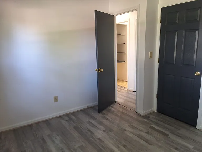 111 Cherrywood Dr — Photo 14