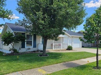 2440 Country Run Ct, Maryland Heights, MO, 63043