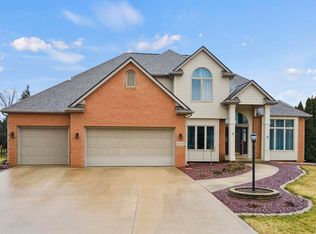 14433 Bridgestone Rd, Fort Wayne, IN 46814