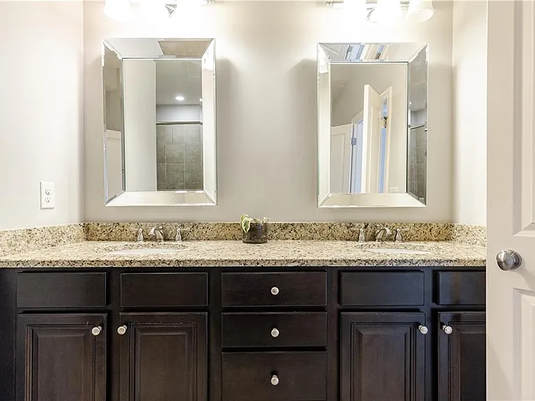 3664 Brookhaven Manor Xing NE — Photo 47