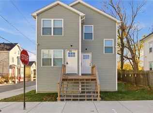 272 Sayles St, Providence, RI 02905