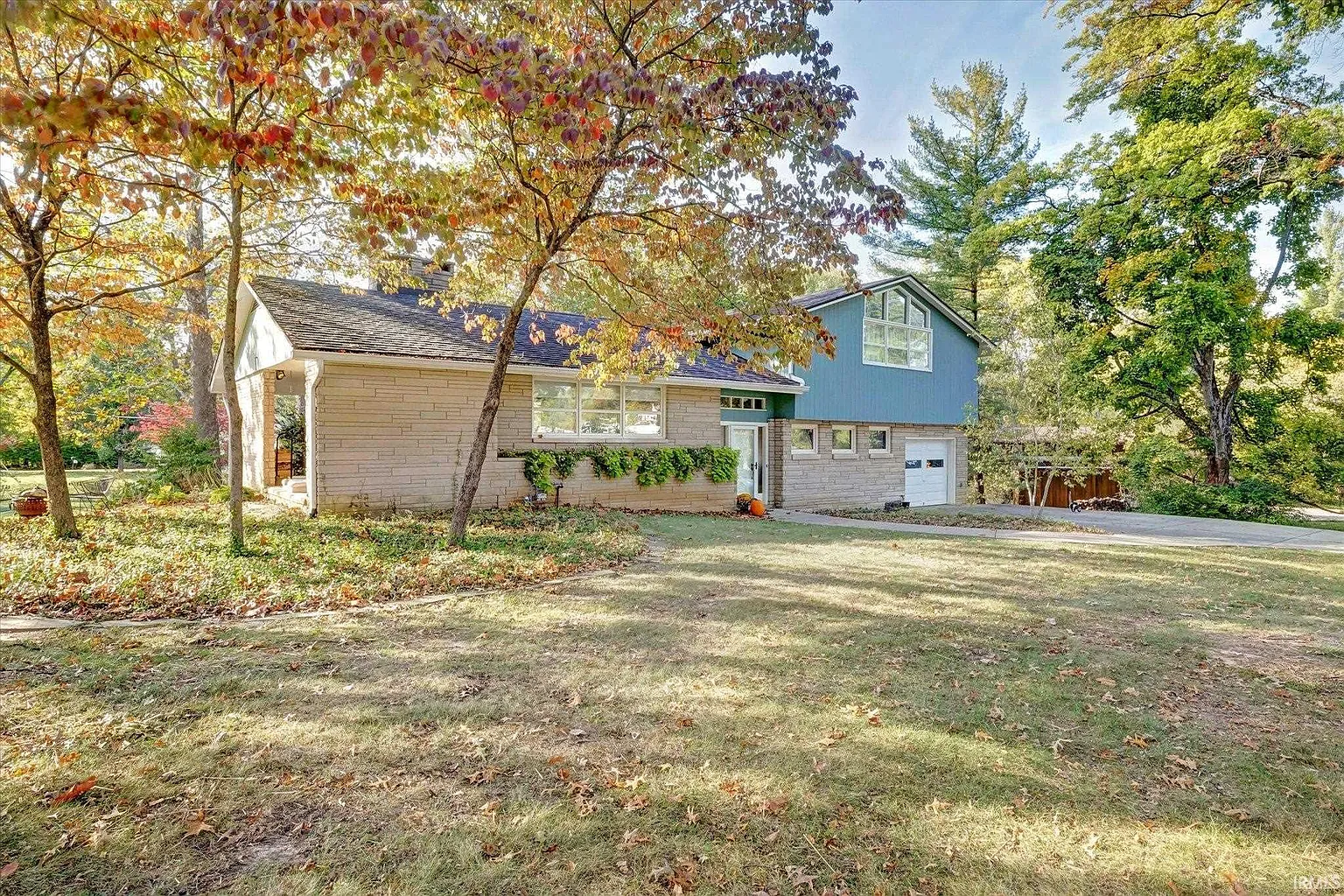 614 S Meadowbrook Dr photo 1