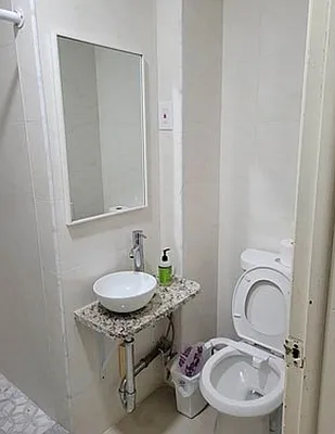 Bathroom, photo 1