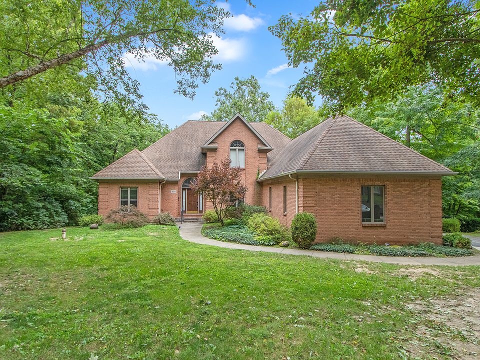 1st image of 1033 Red Oak Dr