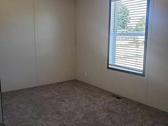 2nd image of 6880 Vinewood Ave NE
