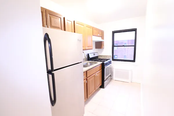 Rented by A&E Real Estate Management | media 4