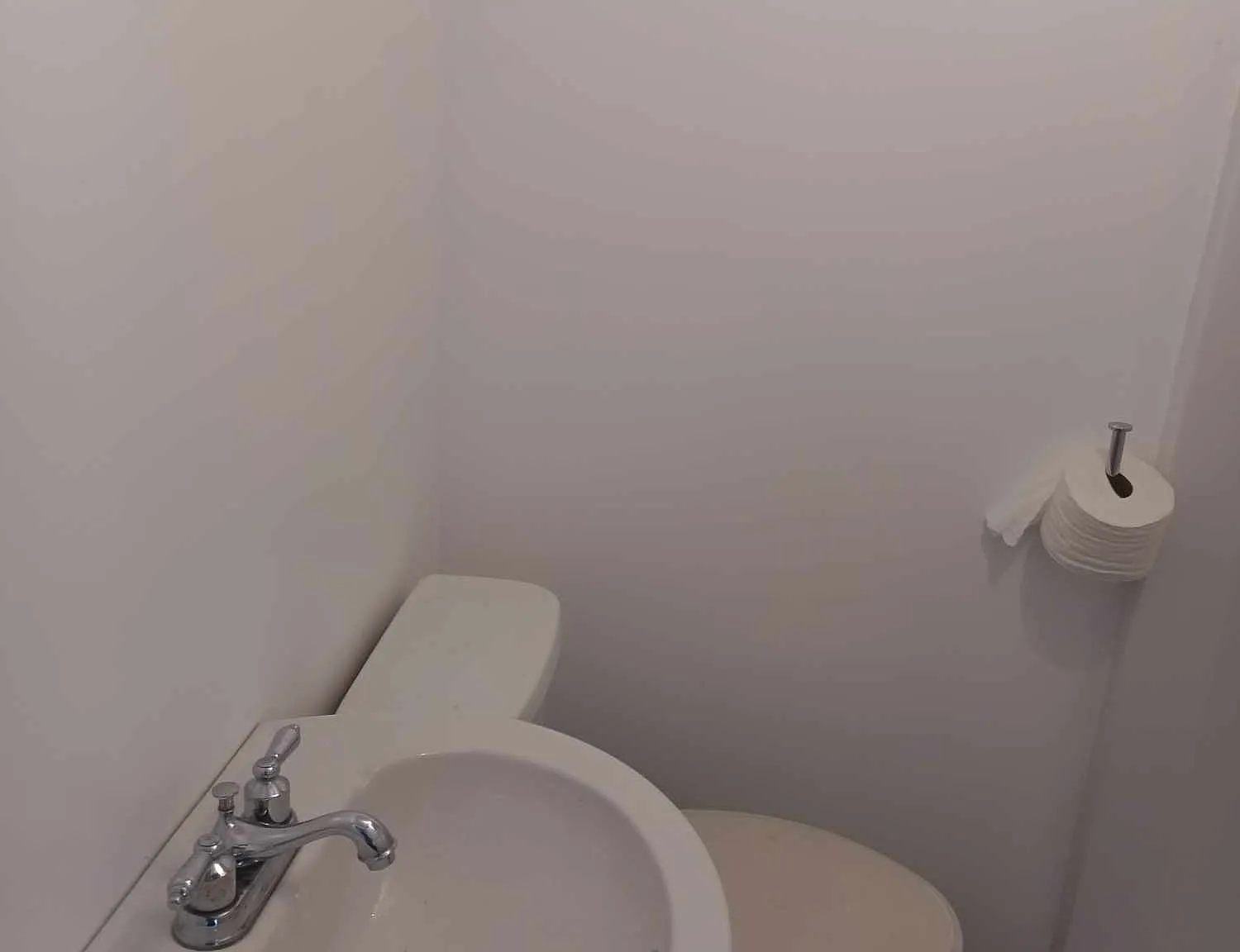 2 bed, 574 sqft, $1,650 — Photo 2