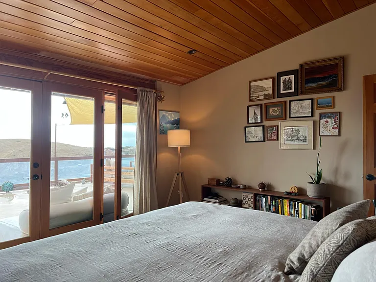 Sea Urchin Ln — Photo 25