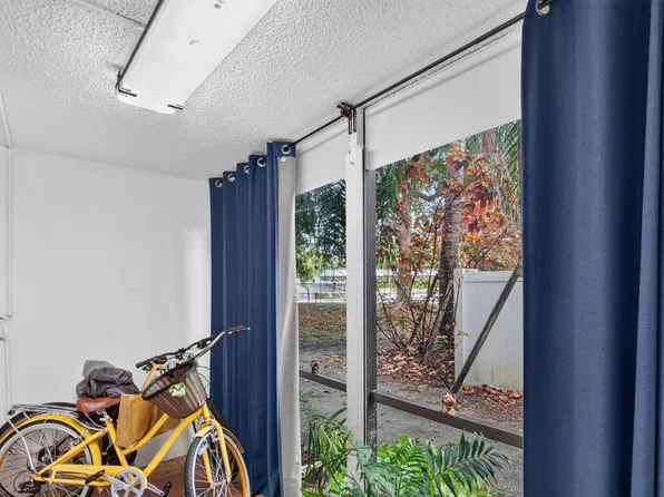 118 Royal Pk Drive #1f, Oakland Park, FL 33309