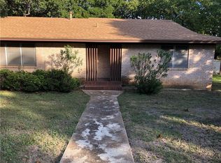 816 S Bell St, Hamilton, TX 76531