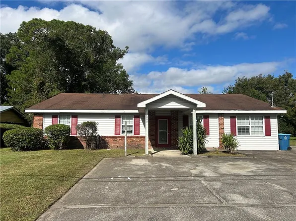 2005 R St, Brunswick, GA 31520