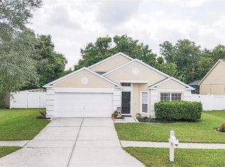 1635 Tangledvine Dr, Zephyrhills, FL 33543