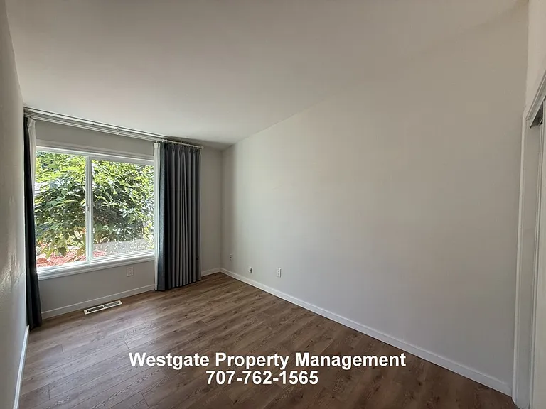4367 Gloria Ct — Photo 17