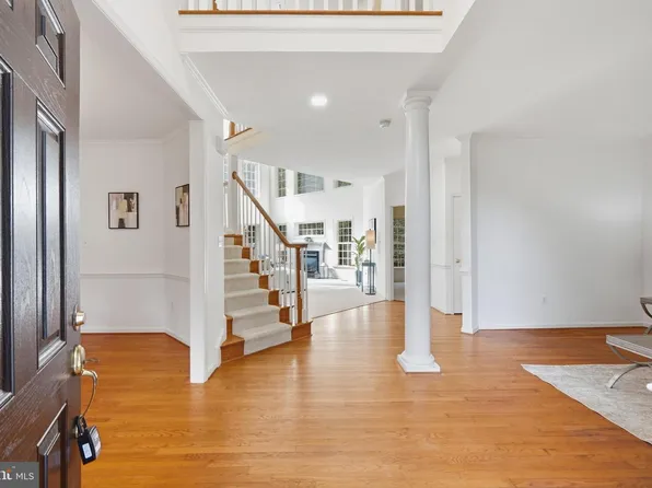 6195 Treywood Ln, Manassas, VA 20112