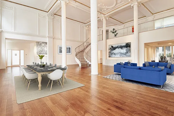 Sold by Manhattan Network Inc. | media 17