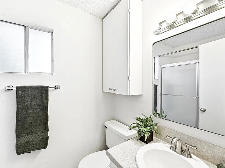 8204 Exmoor Dr #B — Photo 24