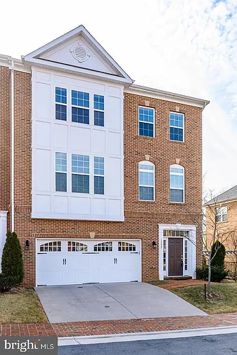 10625 Legacy Ln Photo 1