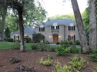 7 Bonvini Dr, Framingham, MA 01701