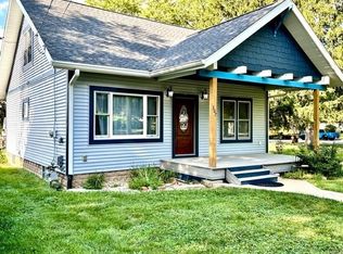 307 W 4th St, Pecatonica, IL