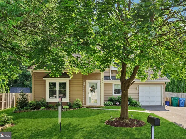 429 Stanford Rd, Fairless Hills, PA 19030