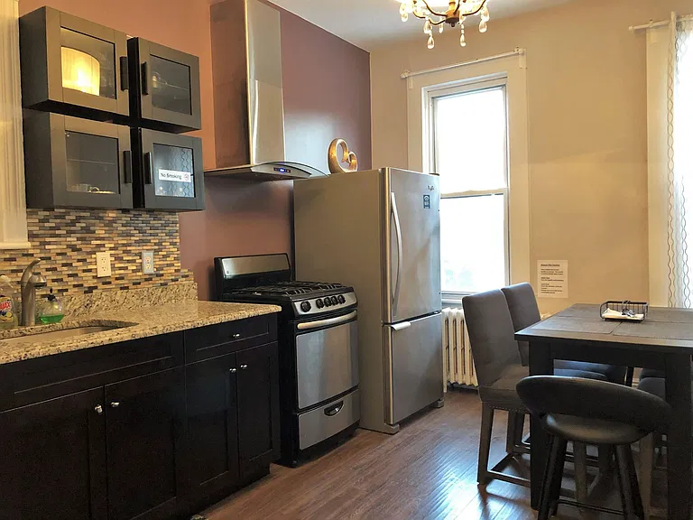 3328 Park Ave #2 — Photo 2