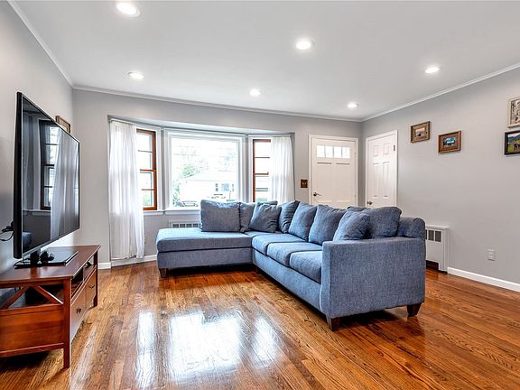 2nd image of 26 Sinclair Dr