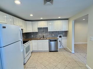 1 Lawndale Ave #B, Saugus, MA 01906