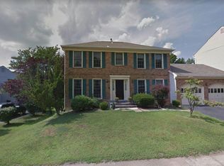 2100 Robin Way Ct, Vienna, VA 22182