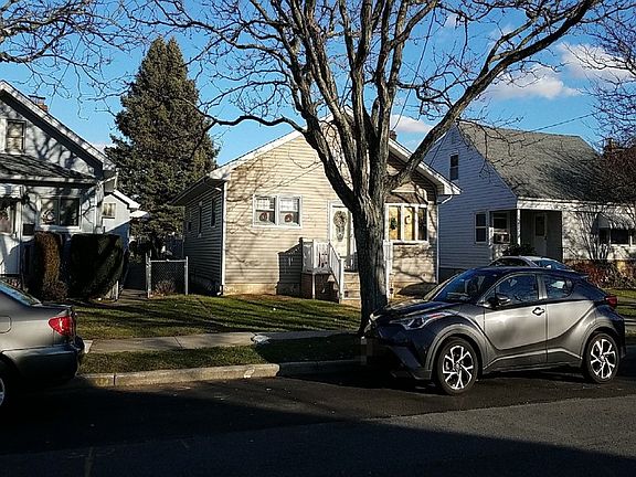 3rd image of 8335 262nd St