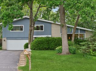 1239 Cambridge Ct, Highland Park, IL 60035