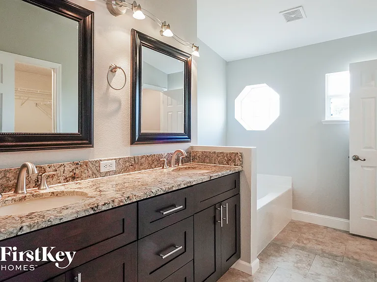 2079 Hayfield Way — Photo 7
