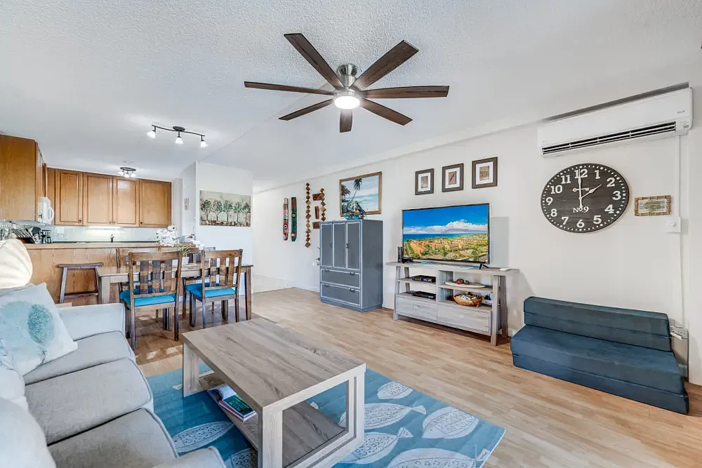 1 bed, 818 sqft, $3,900 — Photo 3