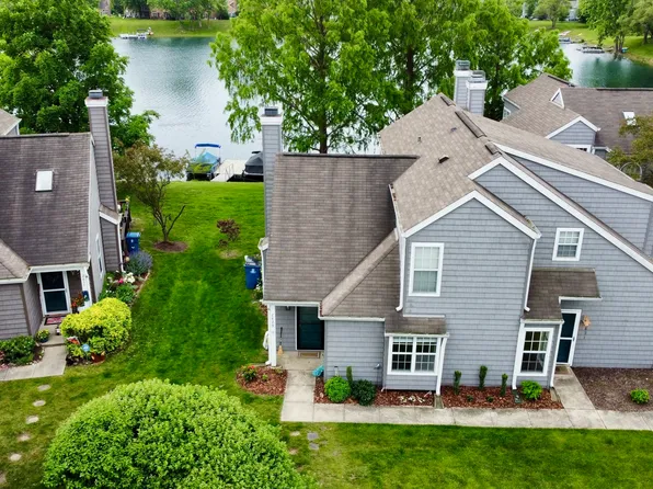 2829 Somerset Bay, Indianapolis, IN 46240