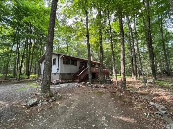 123 Lc Larsen Dr, Gouldsboro, PA 18424
