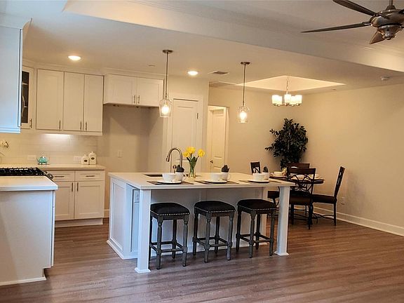 5th image of 1415 E April Villas #B