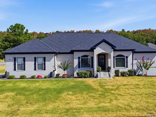 81 Lakeland Dr, Cabot, AR 72023