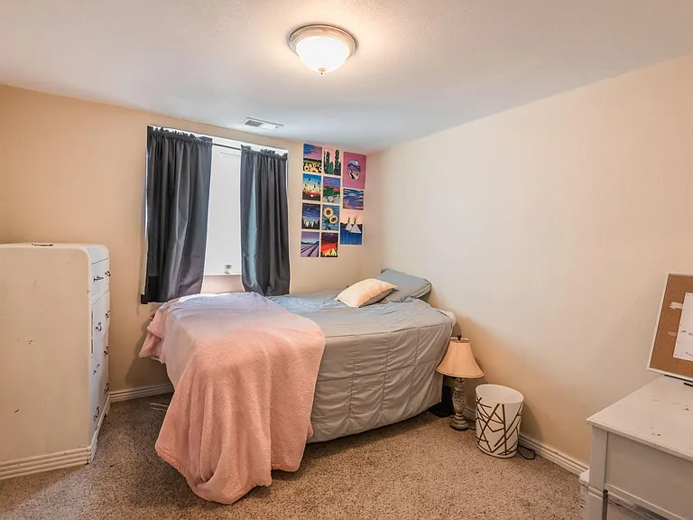 1519 E Garfield St #BASEMENT — Photo 6