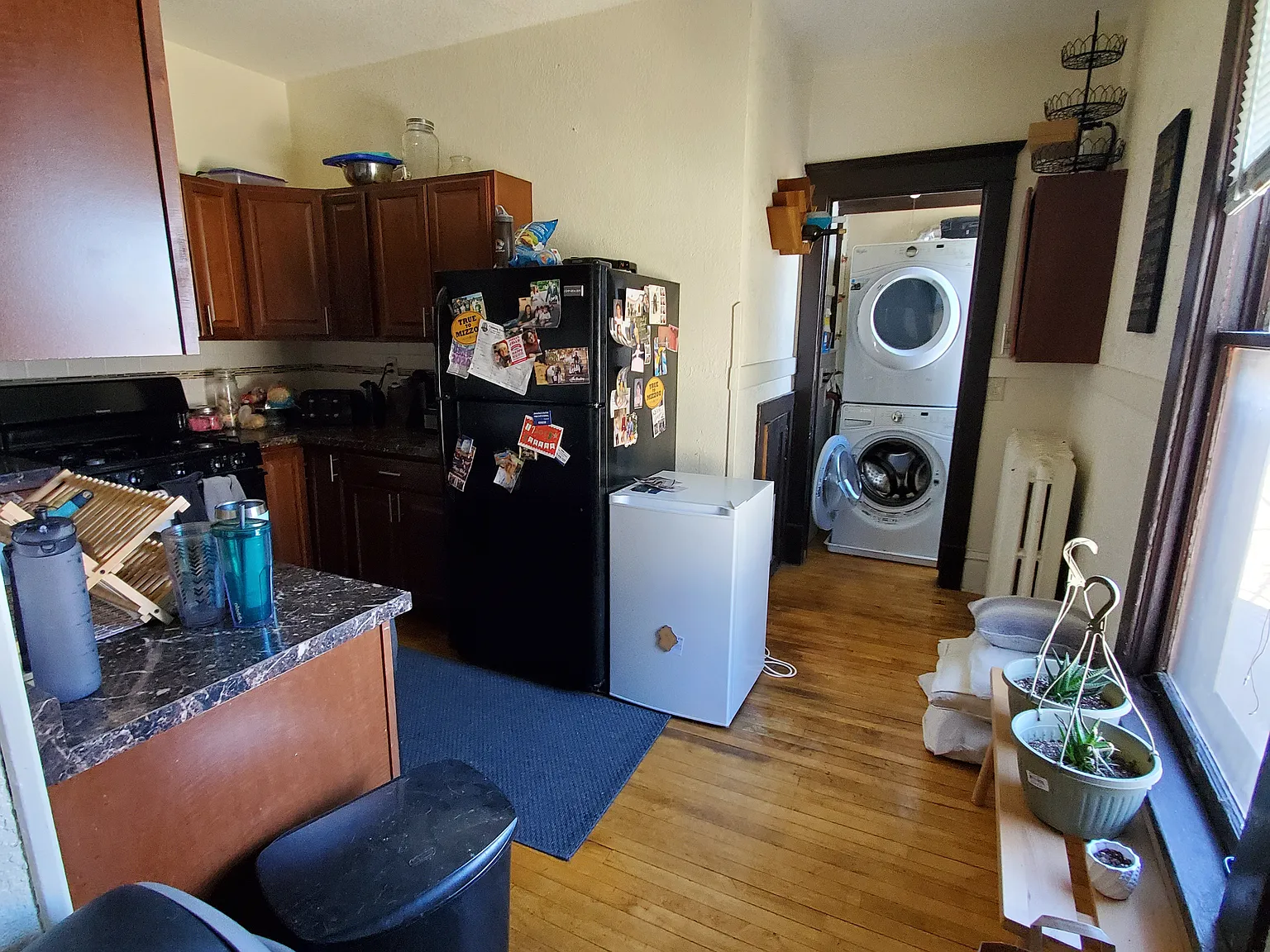 2 bed, 2456 sqft, $1,400 — Photo 4