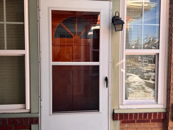 5177 Pennway St, Philadelphia, PA 19124
