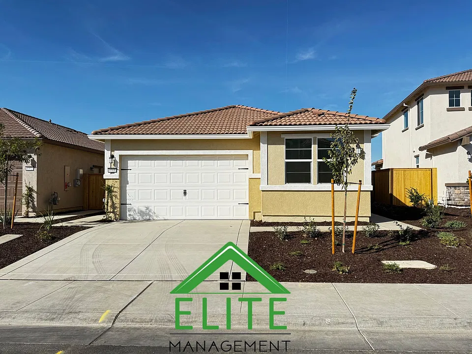 4368 Greenshank Cir
