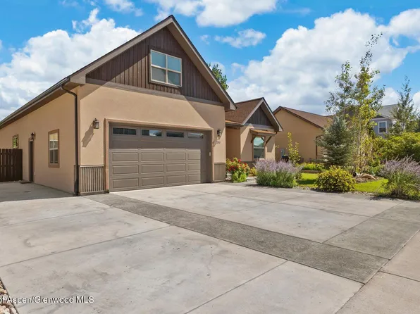 1150 E 17th St, Rifle, CO 81650