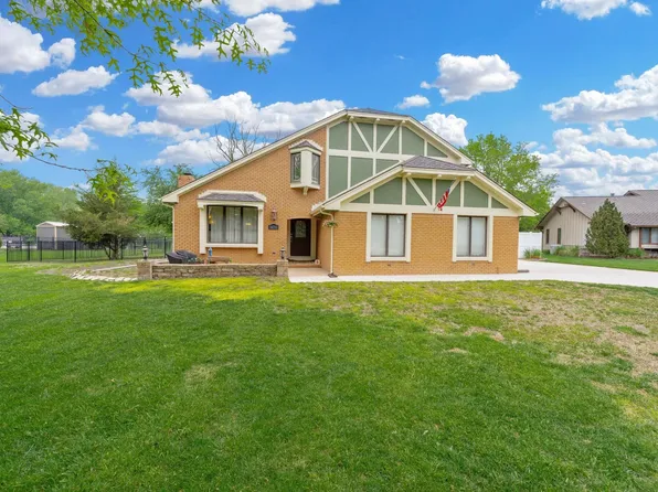 14710 E Willowbend Cir, Wichita, KS 67230