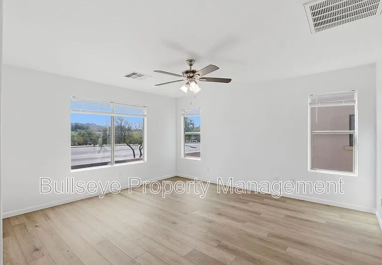 27513 N 63rd Dr — Photo 27