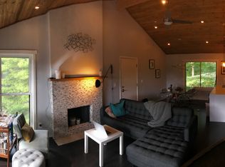 7746 SW Barnes Rd UNIT B, Portland, OR 97225